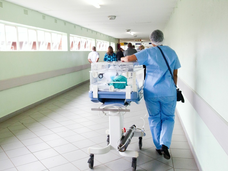 Sécurité incendie dans les établissements de soins : personnel soignant en hospitalisation