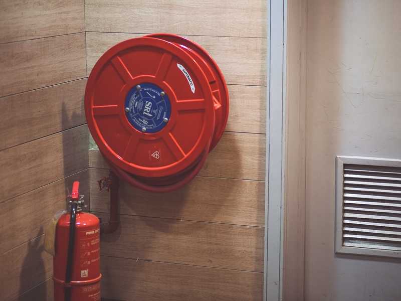 Sécurité incendie dans les établissements de soins : personnel de services de consultation, de laboratoires, personnel administratif